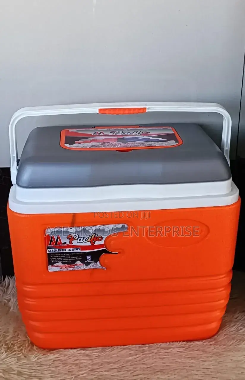 32 Litres Capacity - Pacific Cooler Box/ Food Storage Cointainer