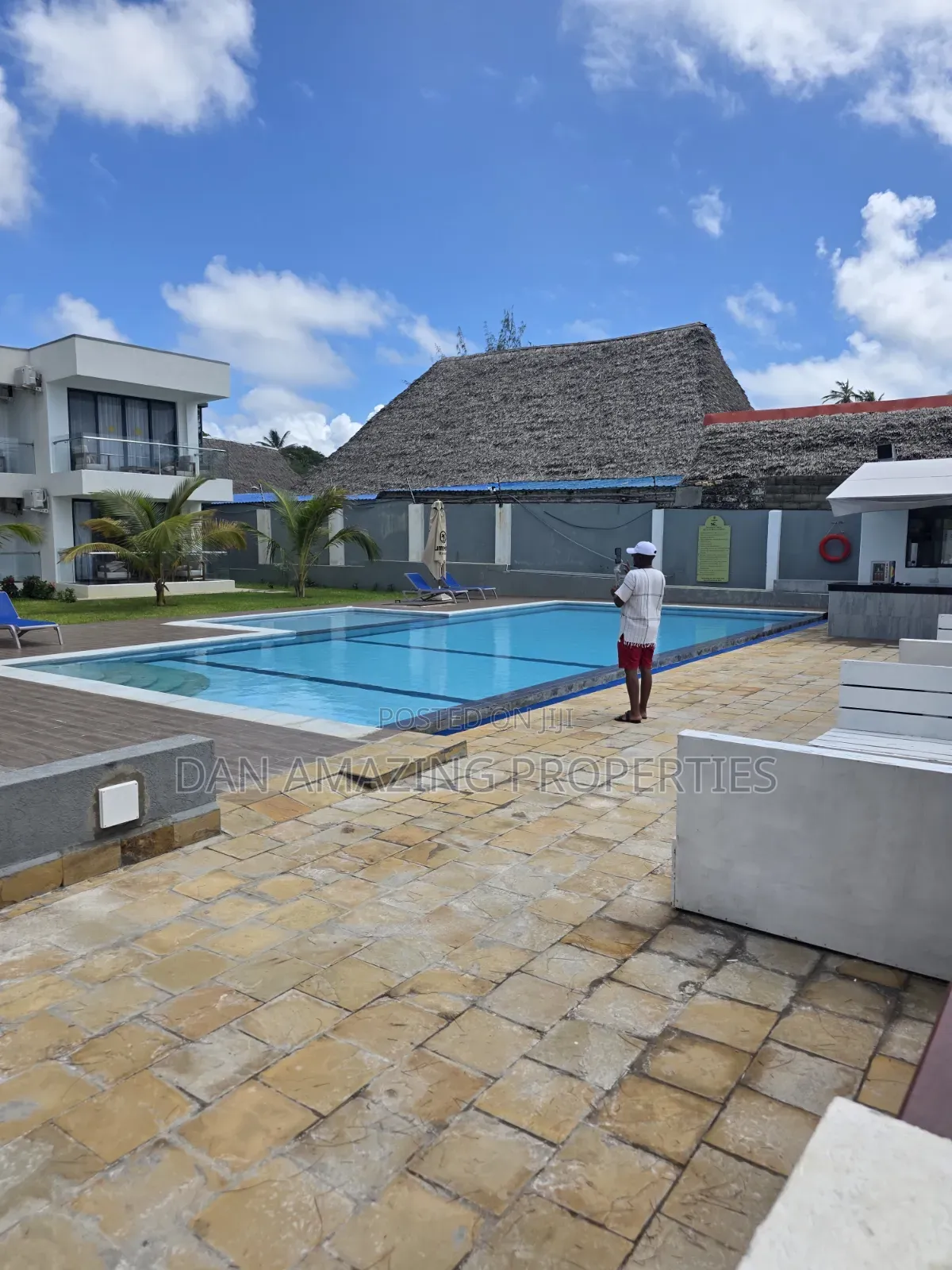 4bdrm Apartment in Nyali Beachfront for sale