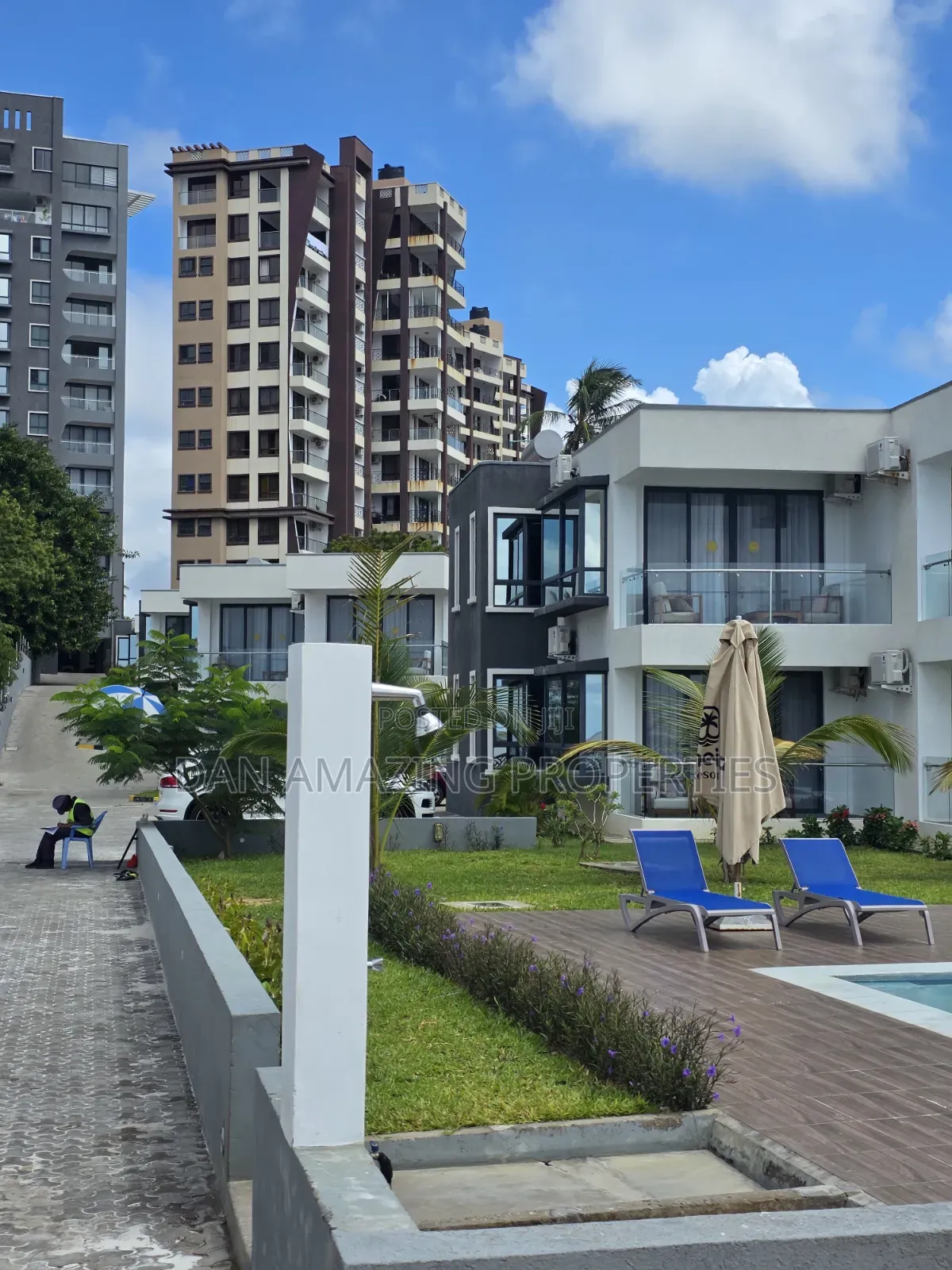 4bdrm Apartment in Nyali Beachfront for sale