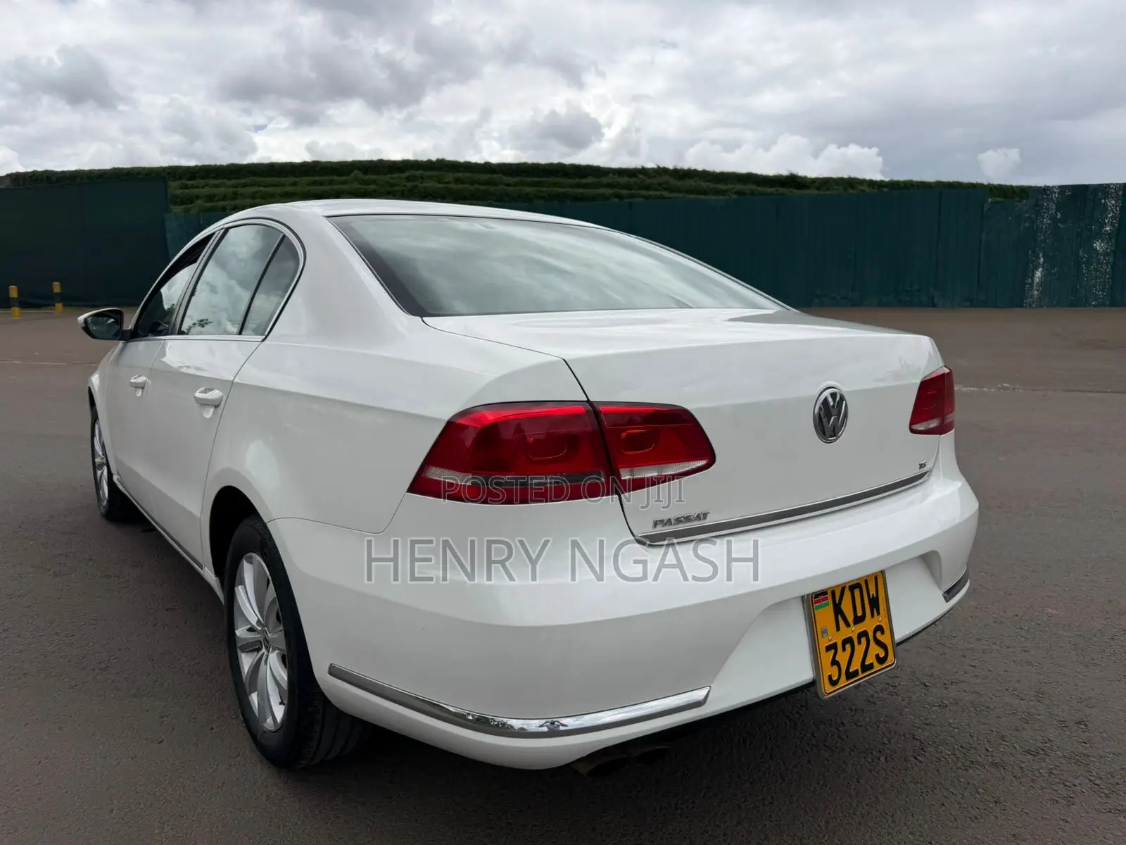 Volkswagen Passat 2013 White