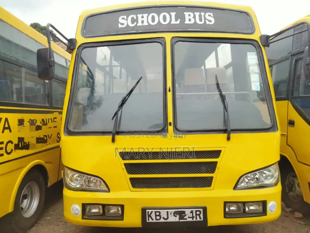 Isuzu FRR 2009 Yellow
