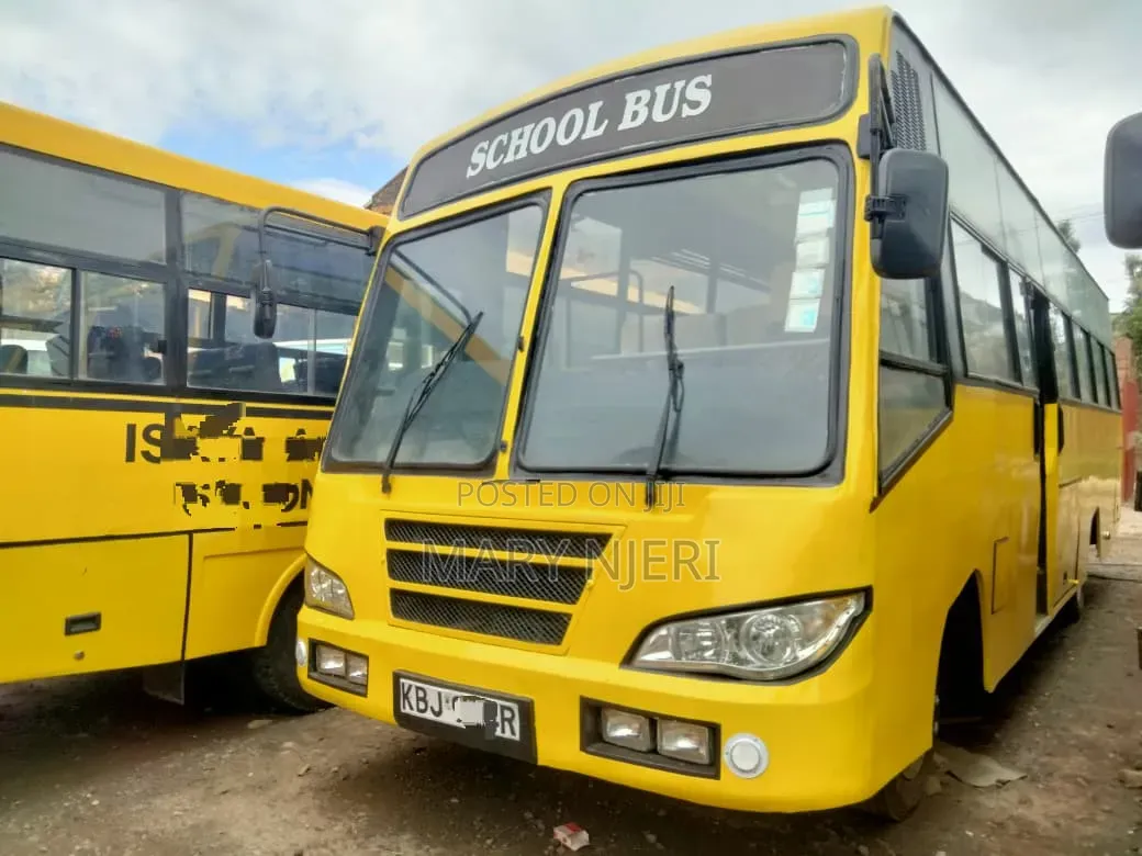 Isuzu FRR 2009 Yellow