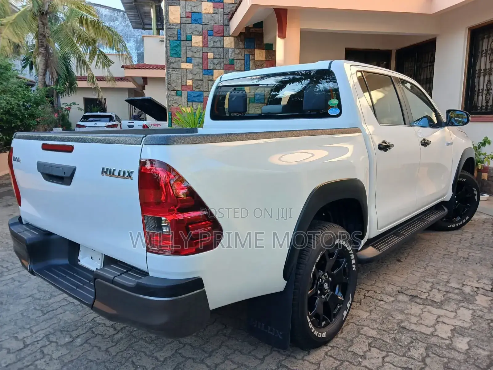 Toyota Hilux Revo Double Cab Deisel 2.4 AWD 2019 White