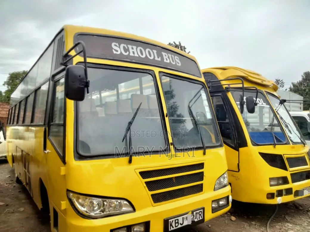 Isuzu FRR 2009 Yellow