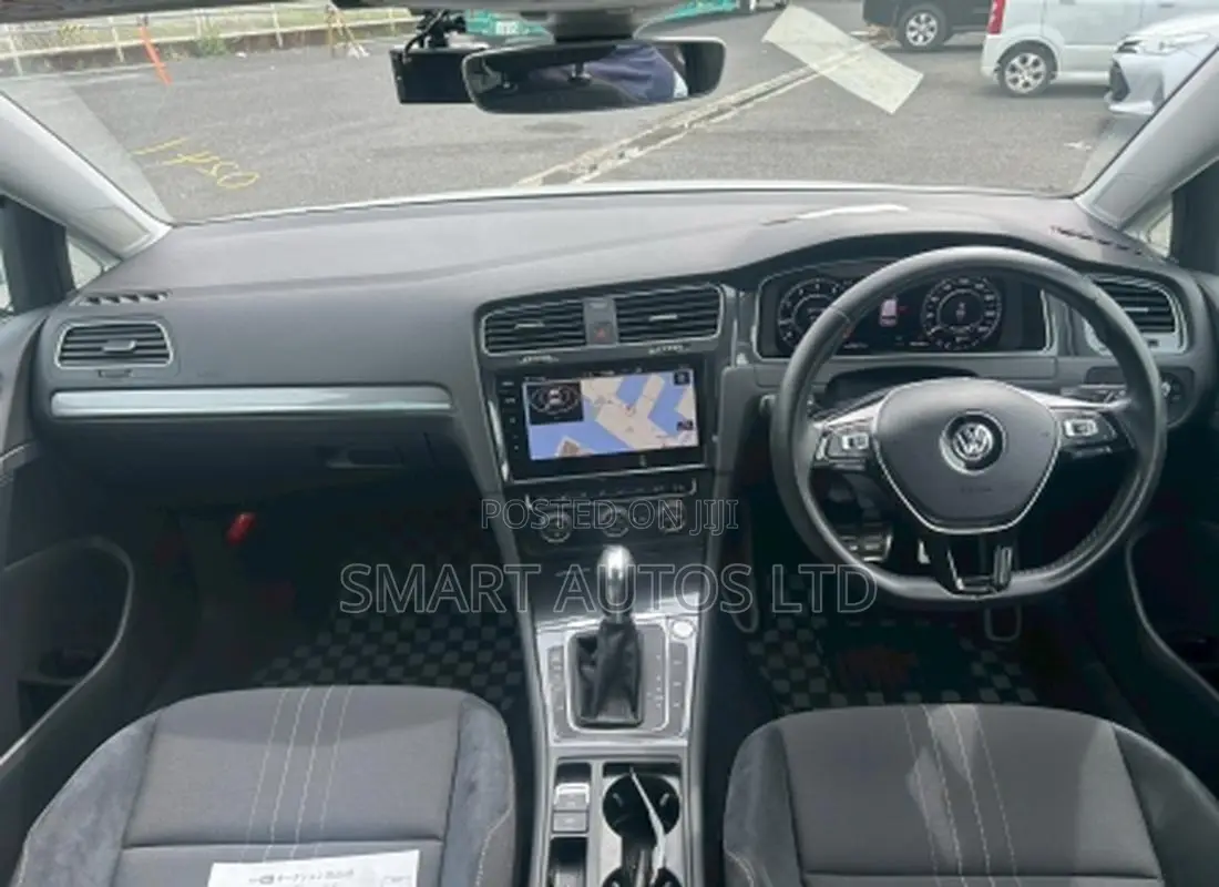 Volkswagen Golf Variant 2019 White