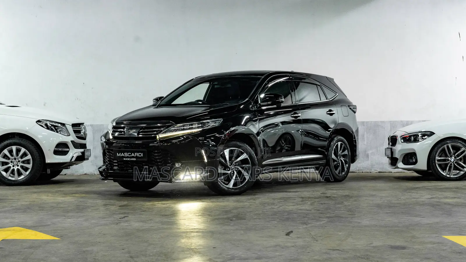 Toyota Harrier 2.0 4WD 2018 Black