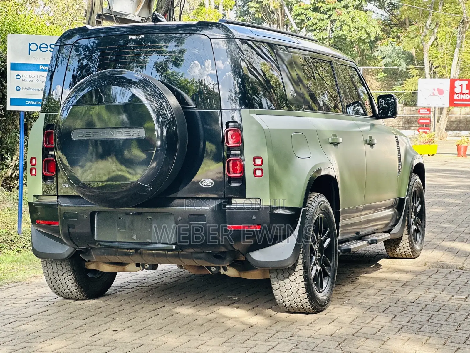 Land Rover Defender 2023 Green