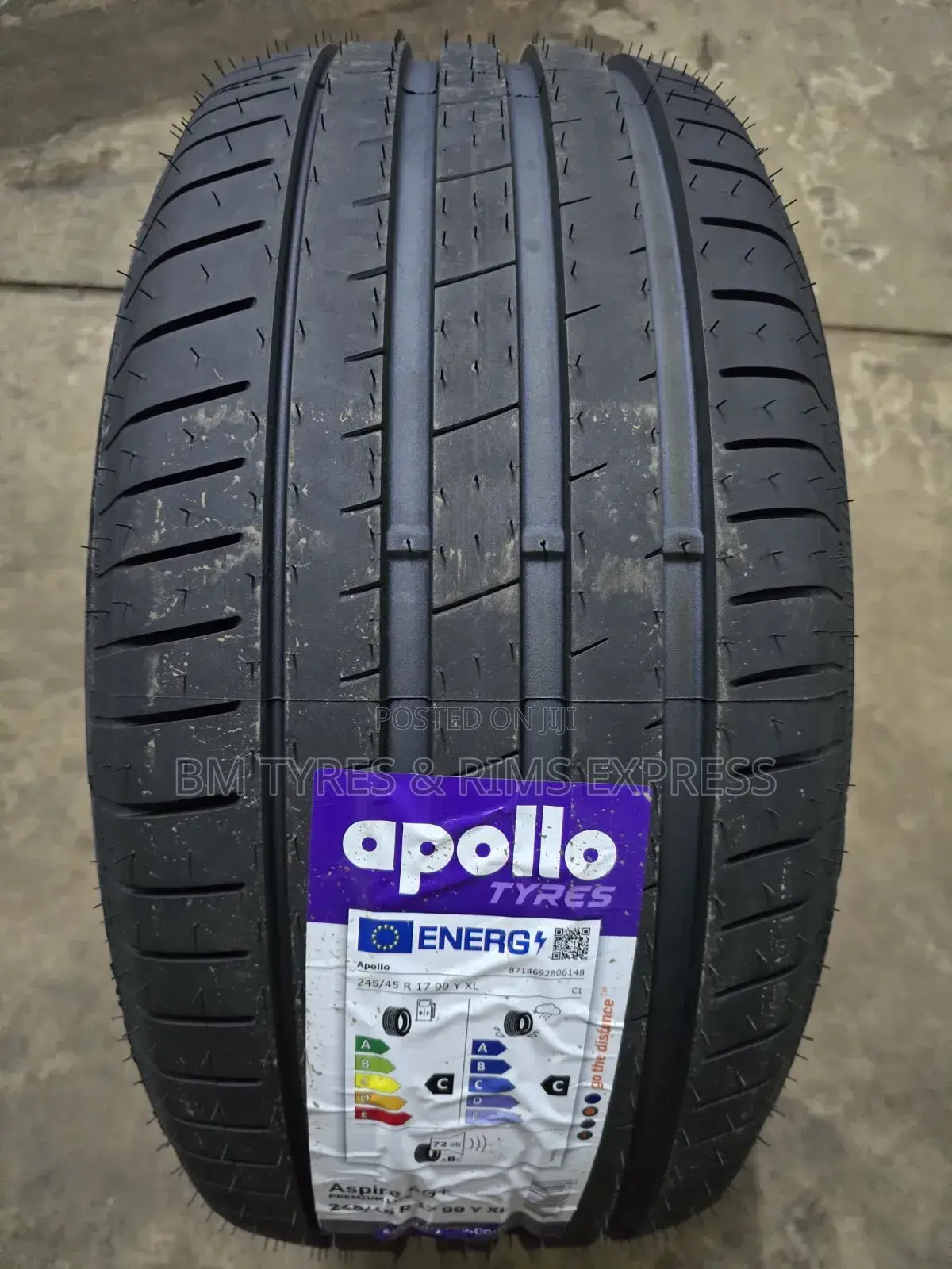 245 /45 R17 Apollo Tyres (India)