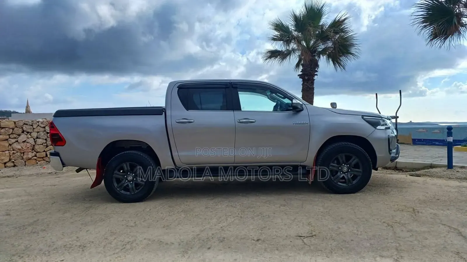 Toyota Hilux 2.4 Diesel 2020 Silver