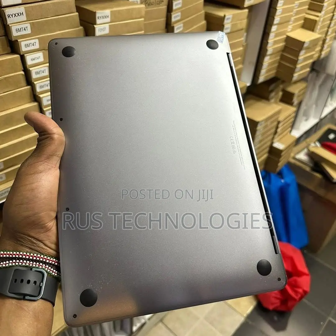Laptop Apple MacBook Pro 2020 M1 8GB Apple M1 Pro SSD 512GB