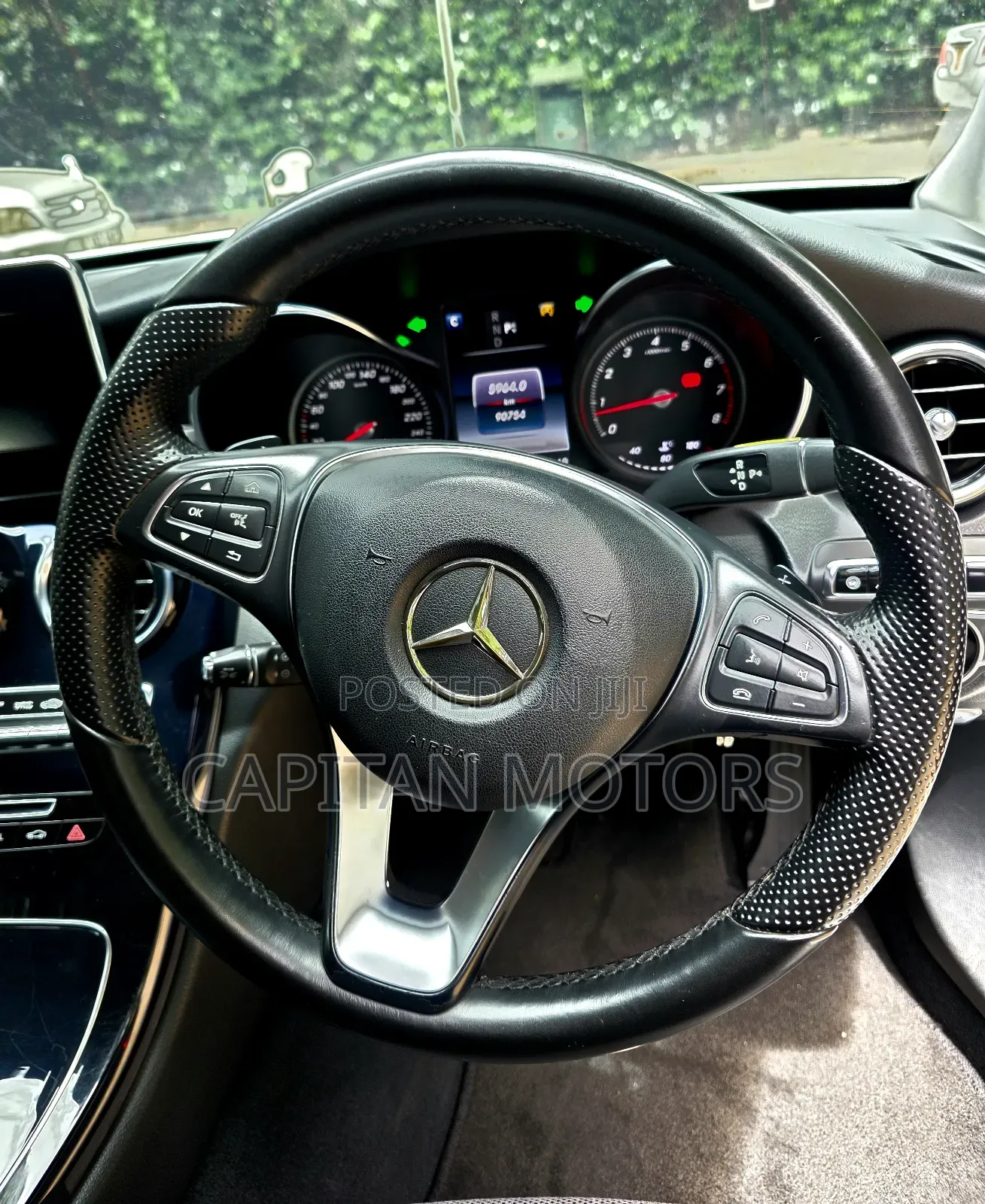 Mercedes-Benz C-Class C 180 7G-TRONIC PLUS (W205) 2016 White