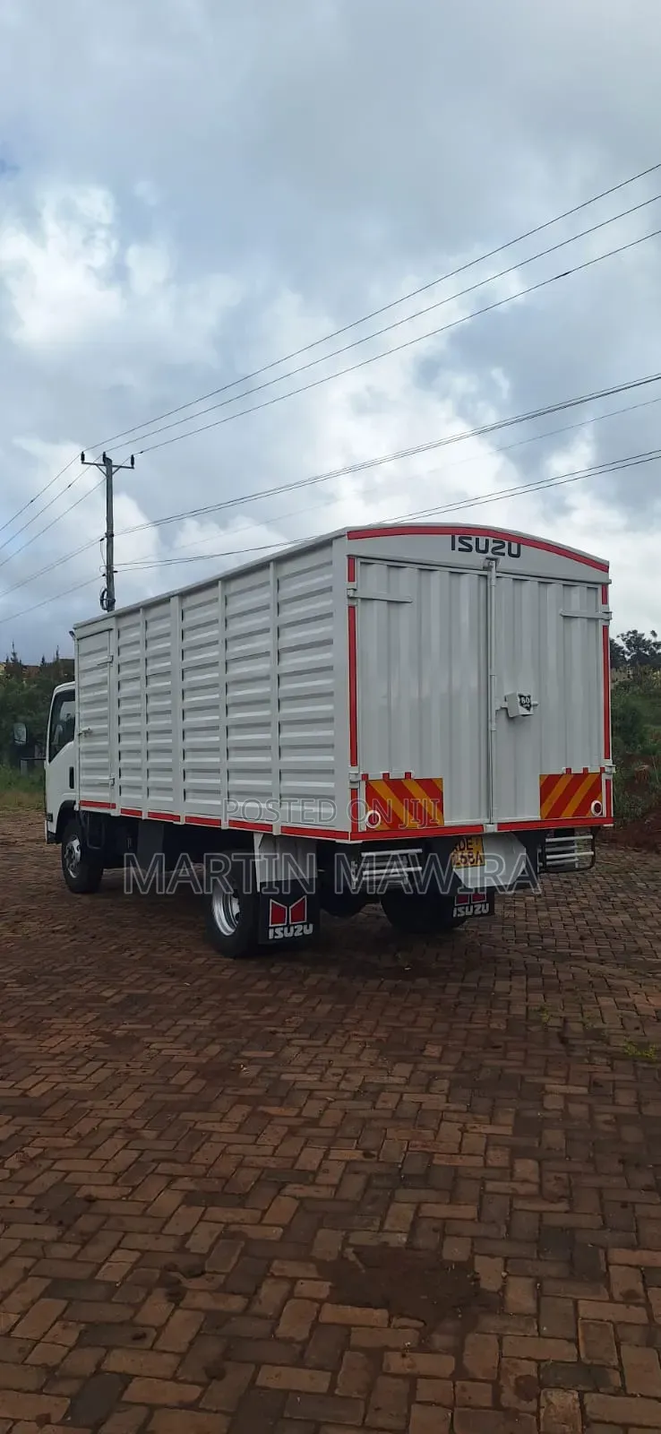 Isuzu NQR Lorry