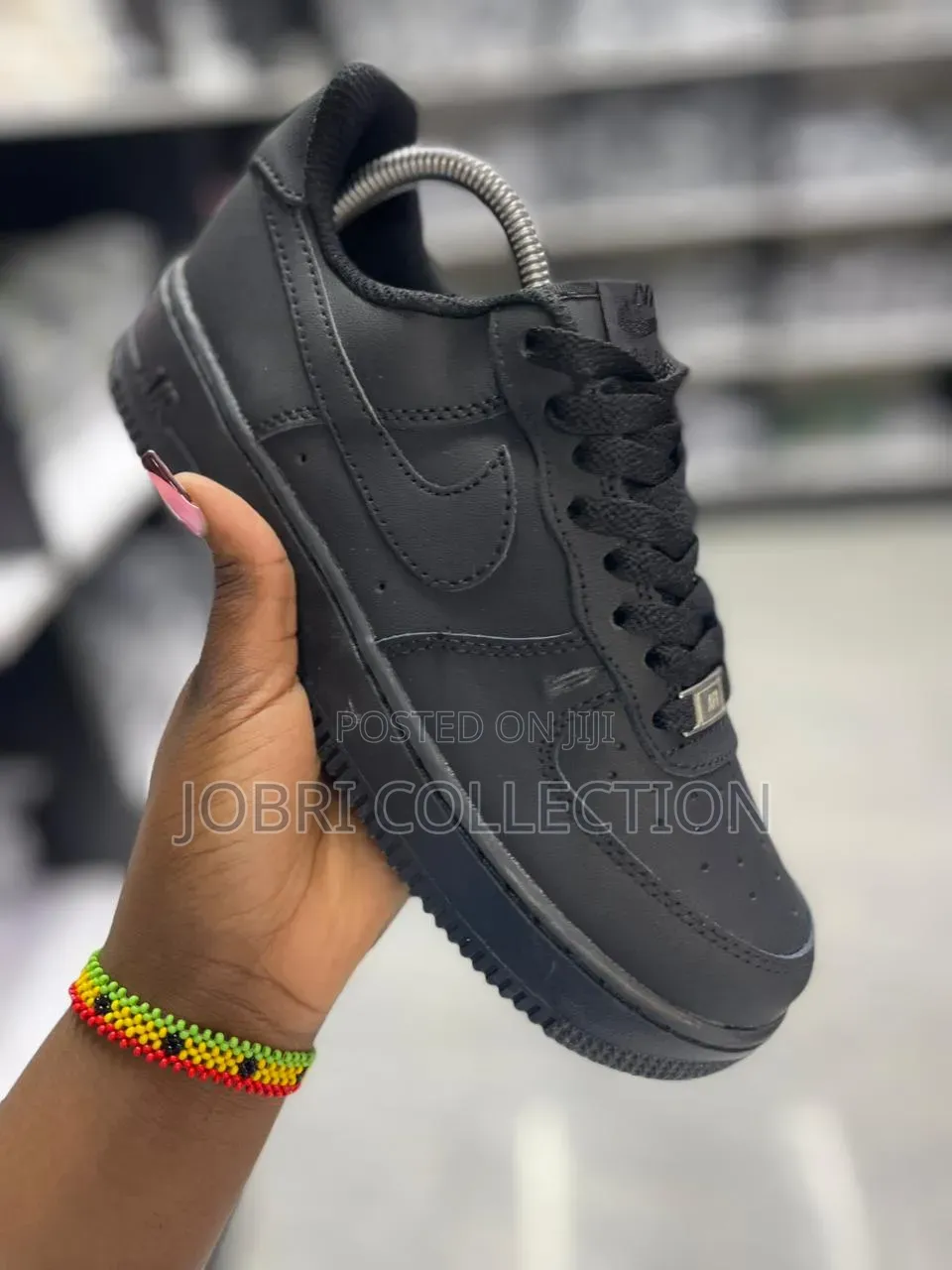 Plain Black Nike Airforce One Sneakers