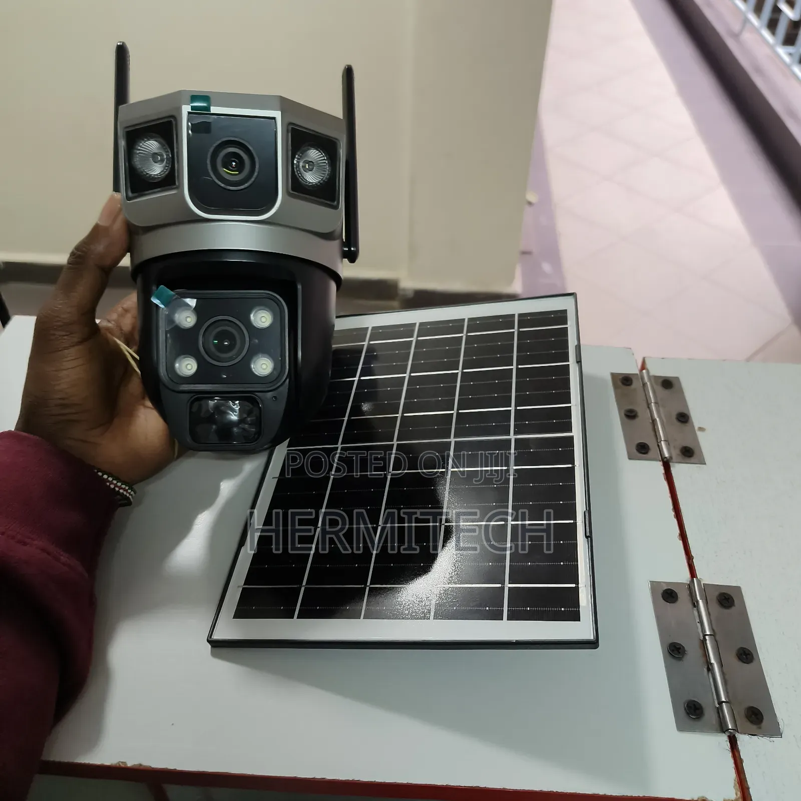 Wifi Solar Powered PTZ CCTV Cameras for Security Purposes