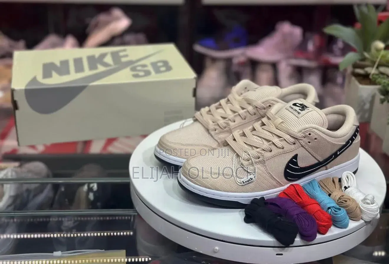 Nike Sb Dunk Low”Pro Pearl White Fossil “
Quality Leather