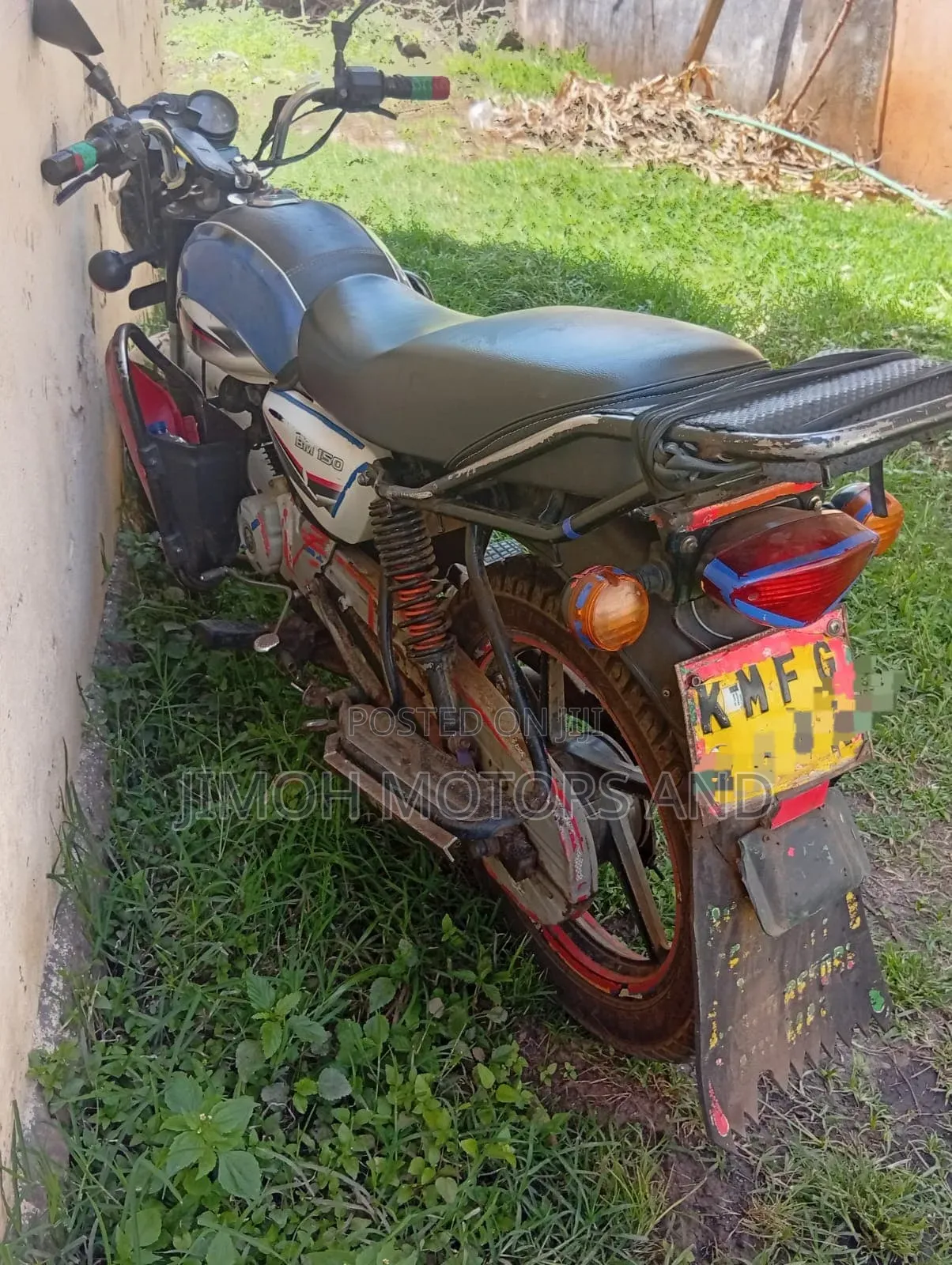 Bajaj Boxer 150 UG 2021 White
