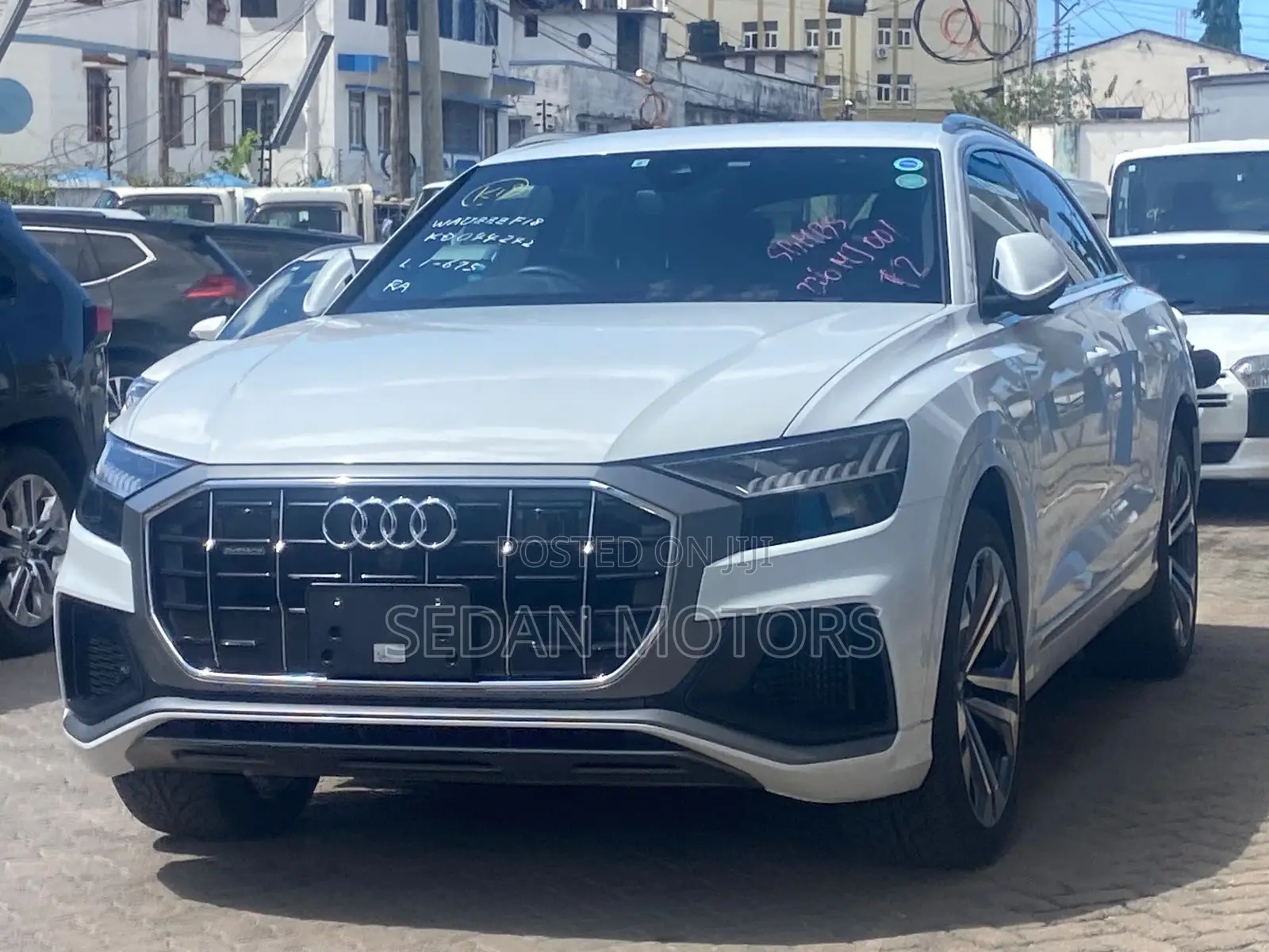 Audi Q8 55 Premium AWD quattro 2020 Off white