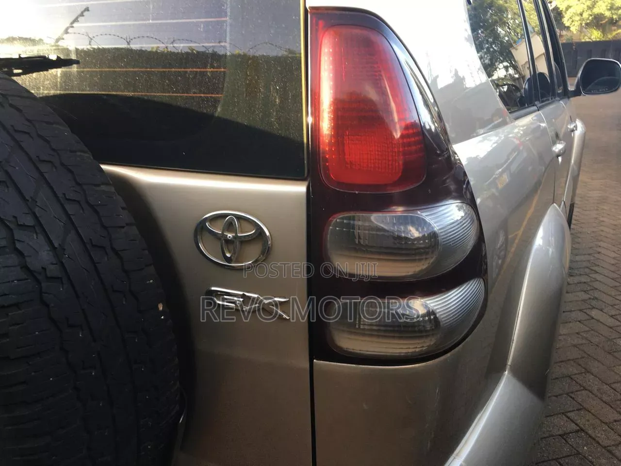 Toyota Land Cruiser 2008 Gold