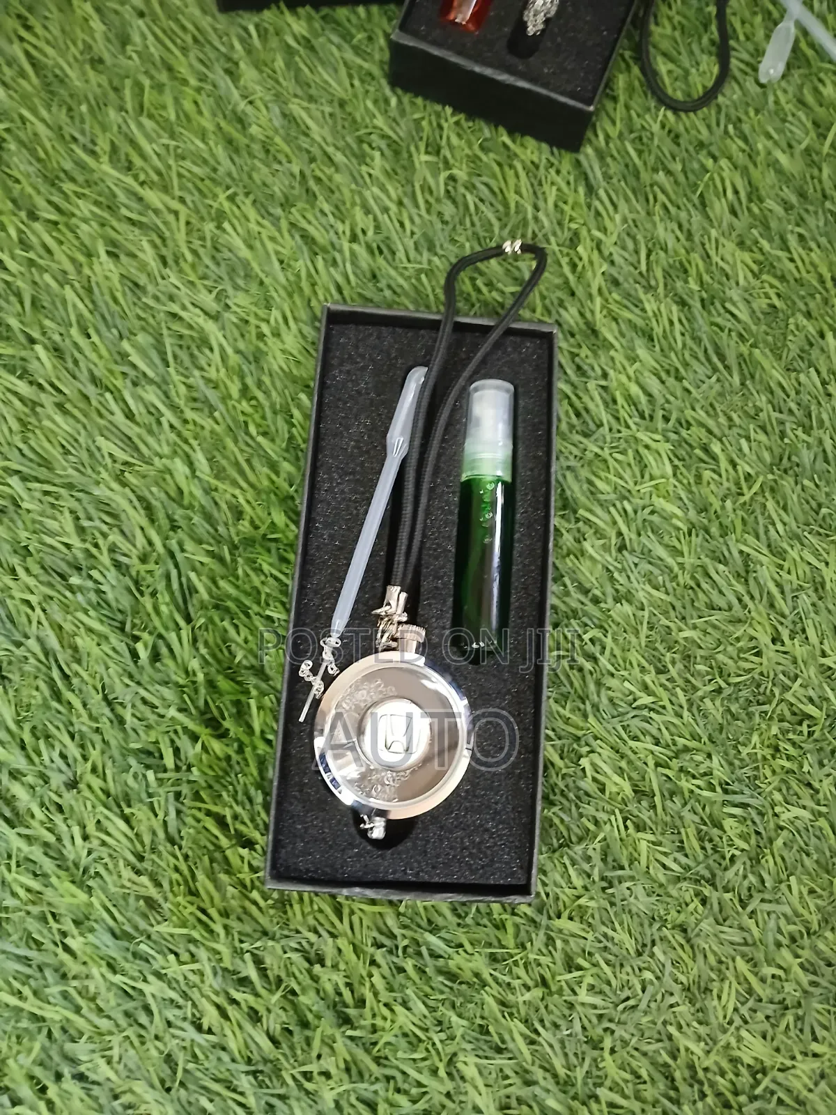 Luxury Honda Car Perfume Pendant – Hanging Air Freshener