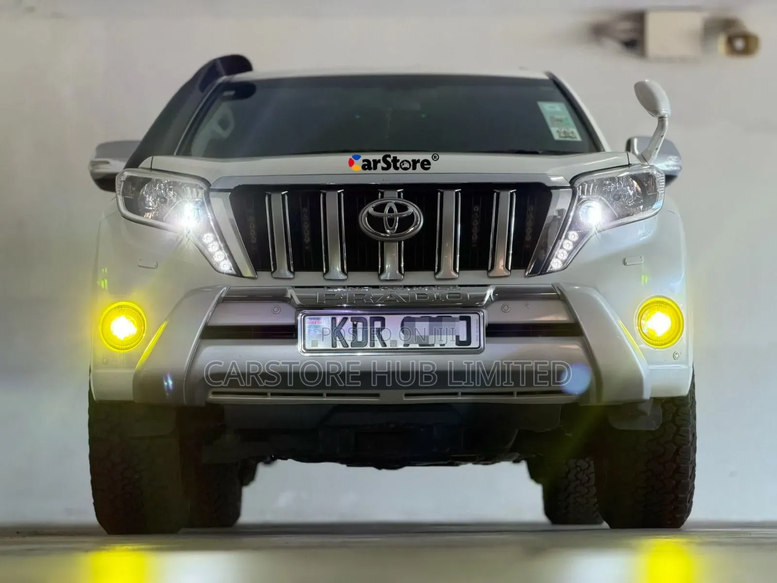 Toyota Land Cruiser Prado 2.8 2018 White