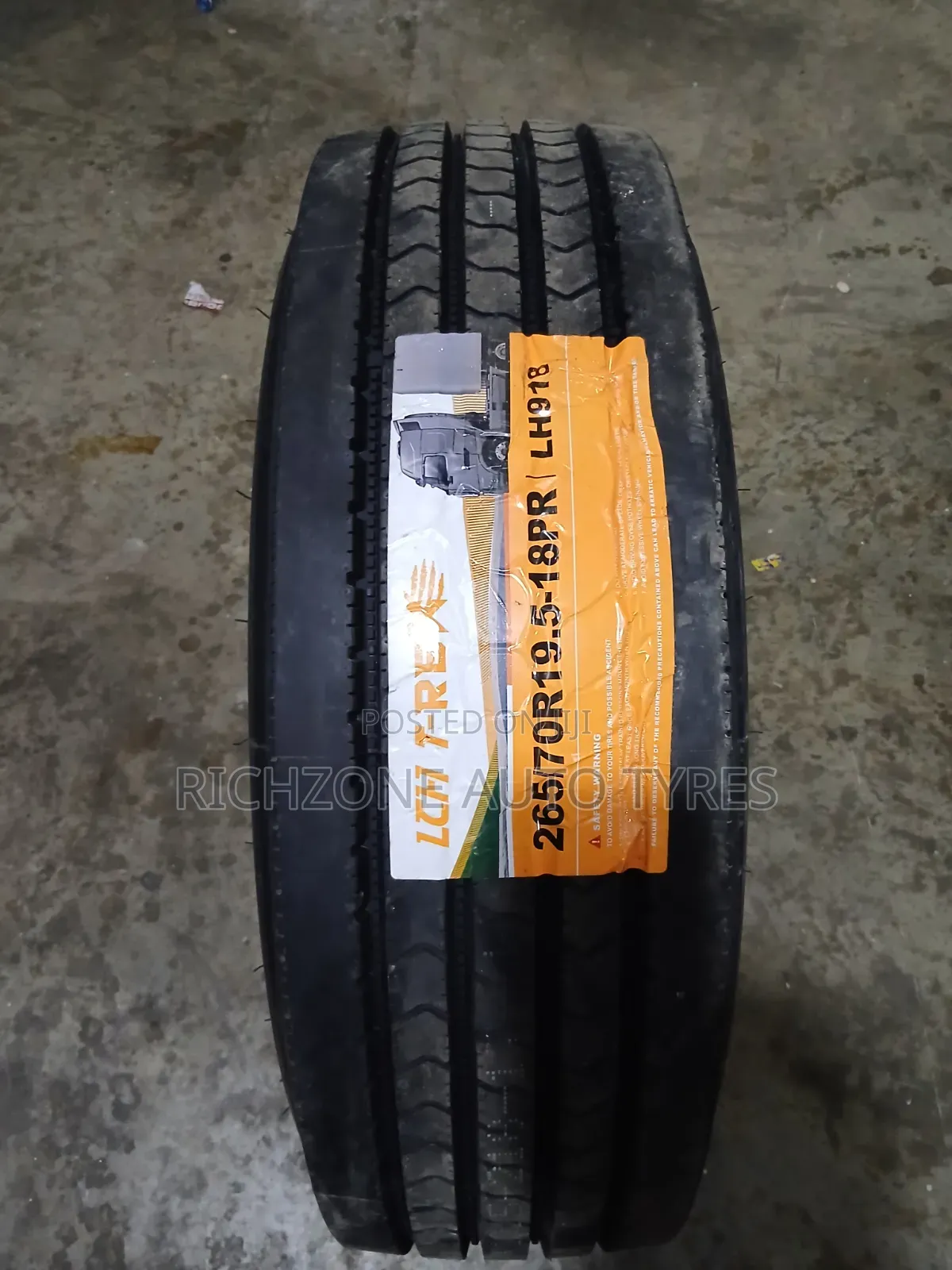 LCH 265/70r19.5