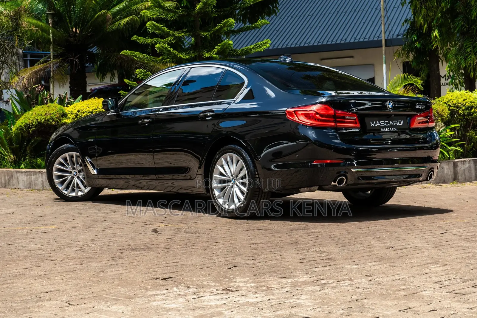 BMW 530i 2018 Black
