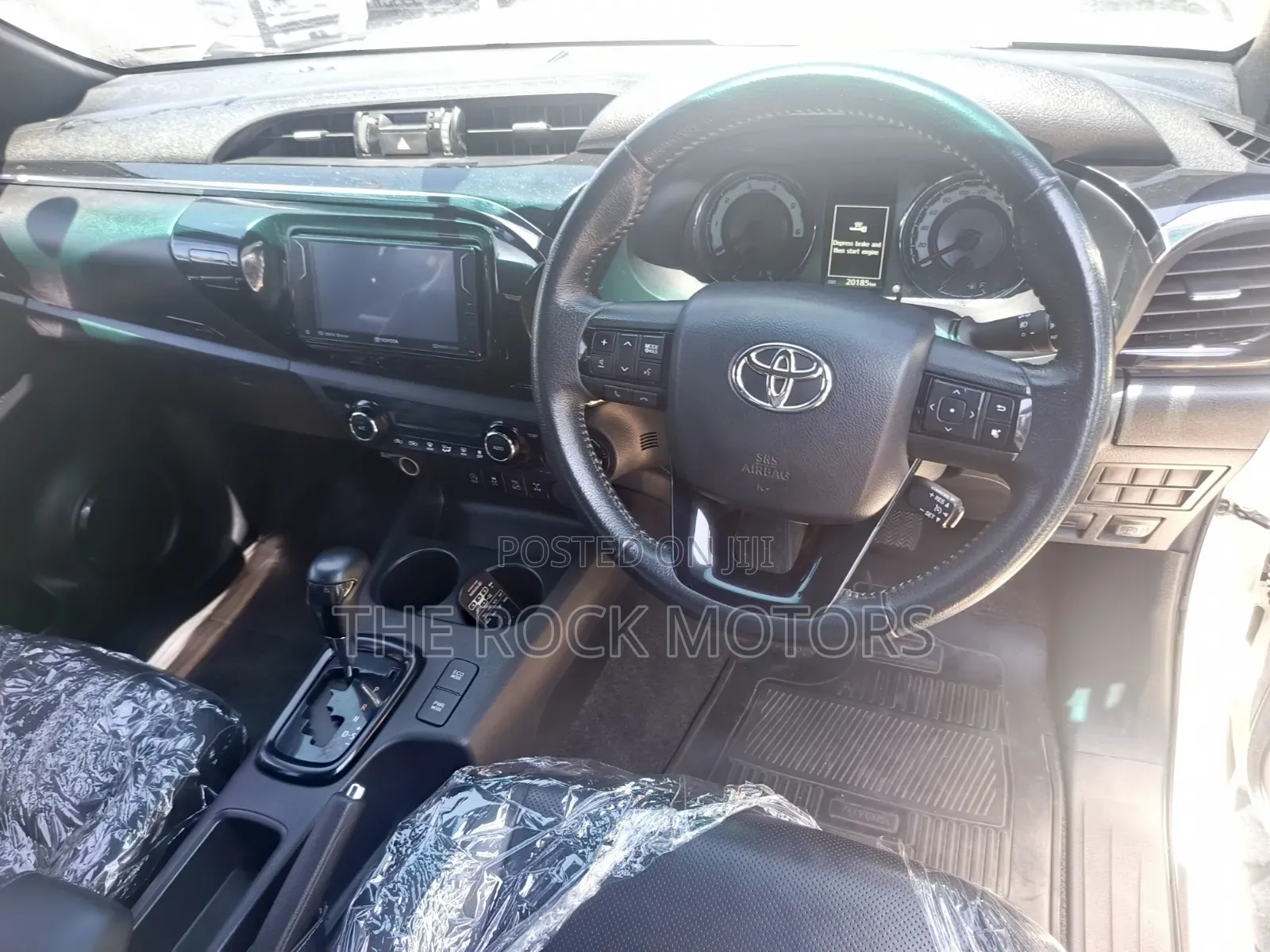 Toyota Hilux 2020 Gray
