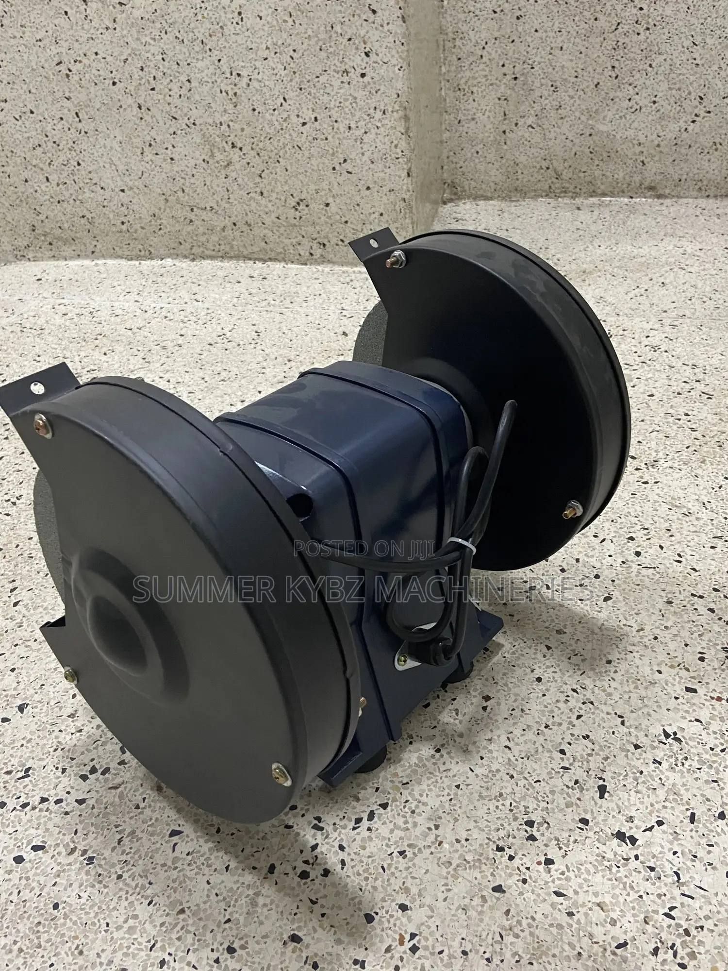 650 Watts Electric Bench Grinder/ Maxmech Electric Bench