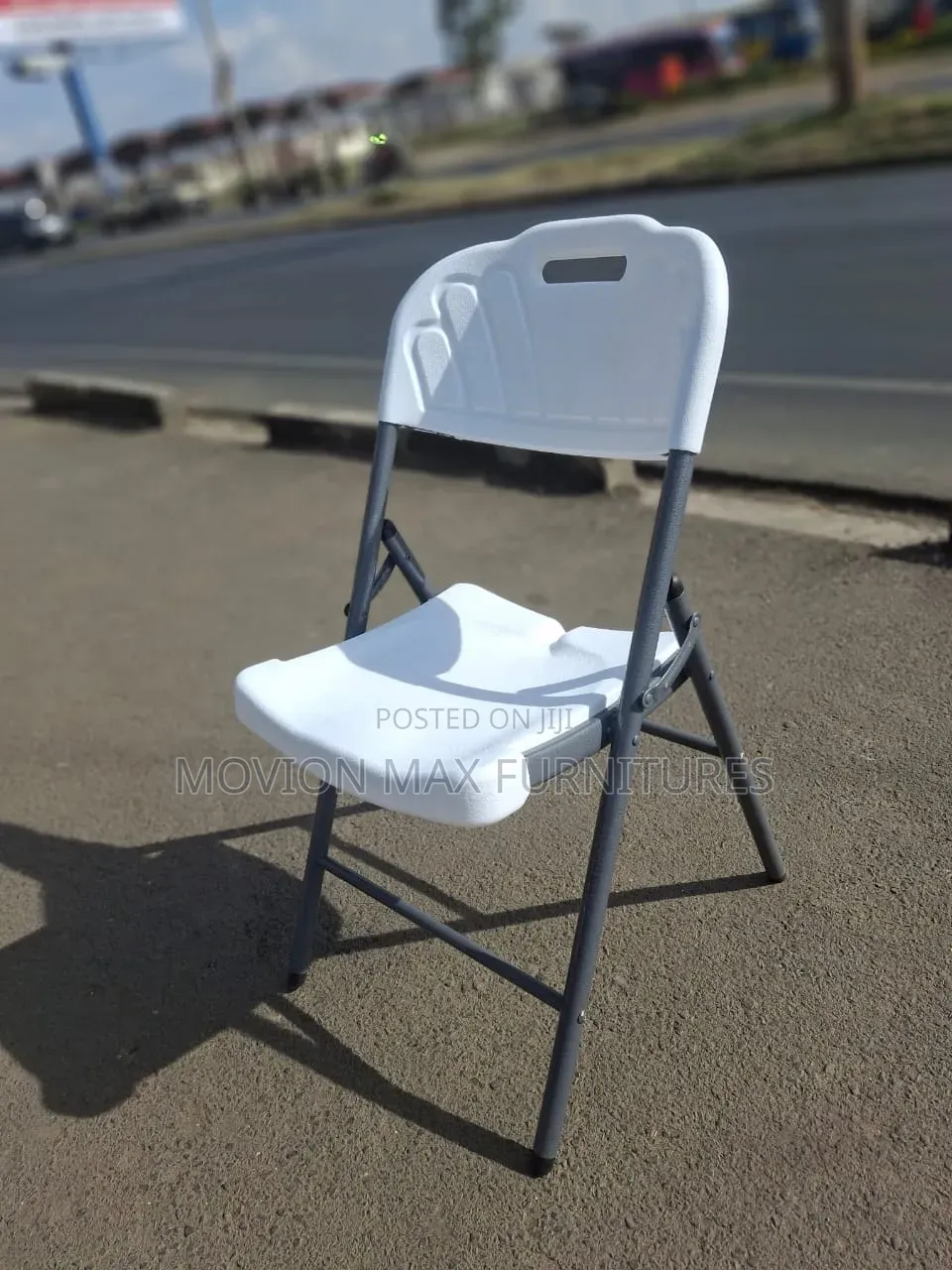 White Simple Fold Flat Chairs