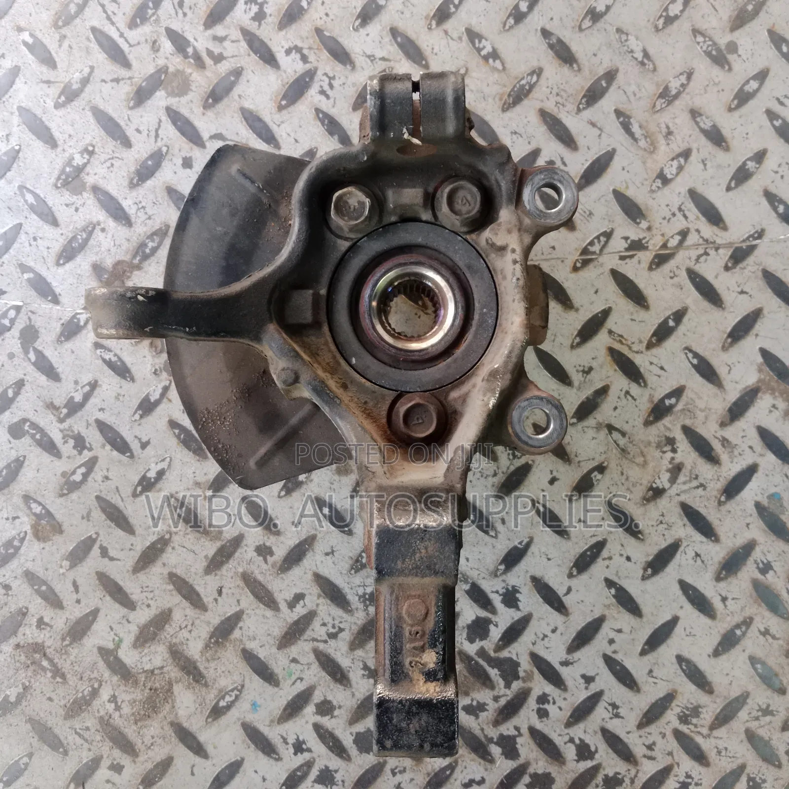 Nissan Wingroad Y12 Front Hub Assay.