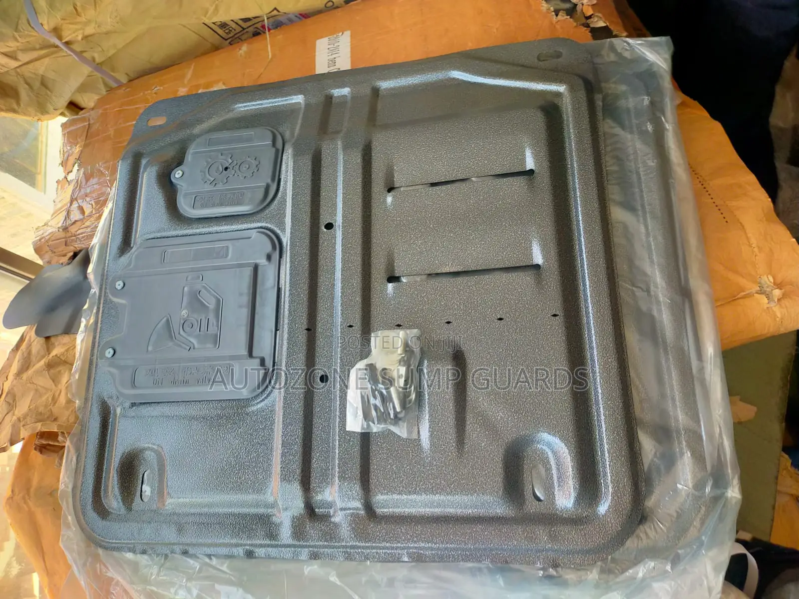 Nissan March.5l 2014 Engine Sump Guard