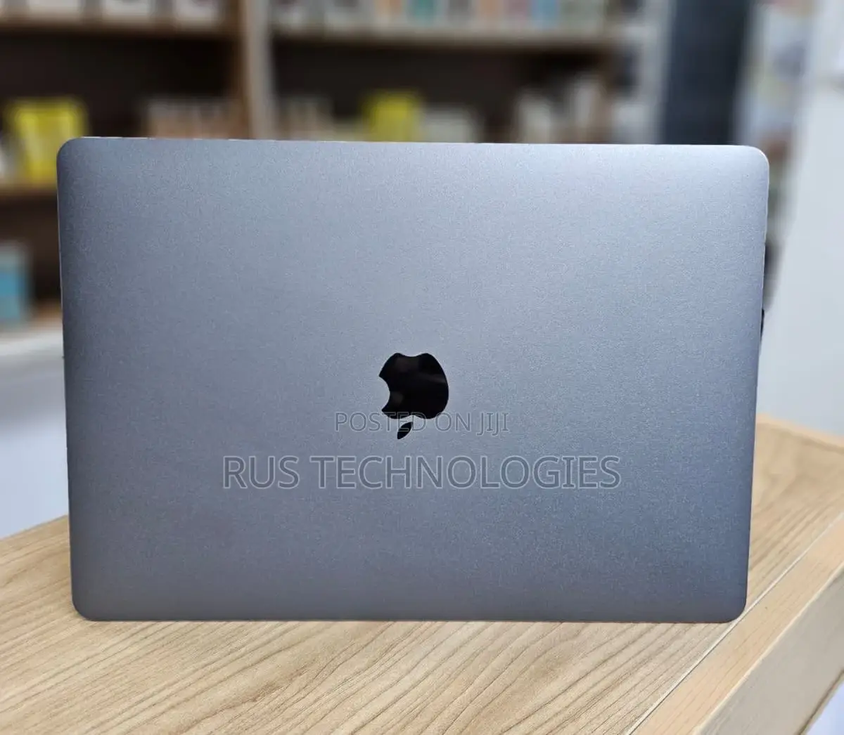 Laptop Apple MacBook Pro 2021 M1 16GB Apple M1 Pro SSD 1T