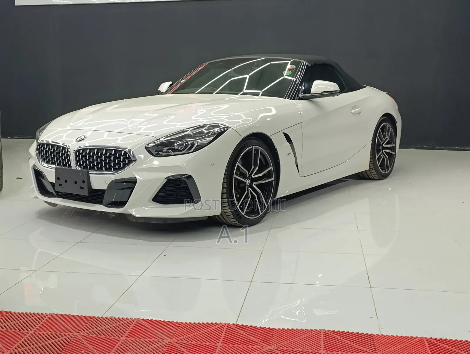 BMW Z4 sDrive30i RWD 2019 White
