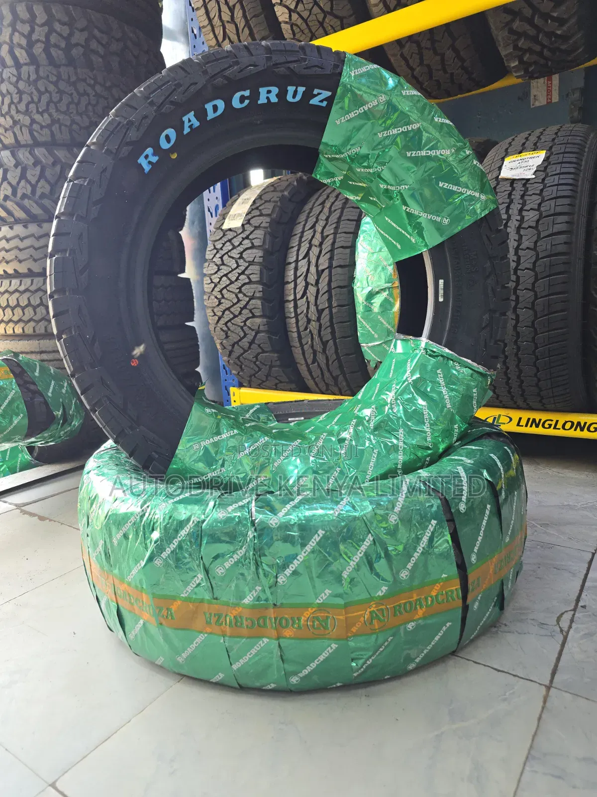 235/60r18 Roadcruza All Terrain Tire