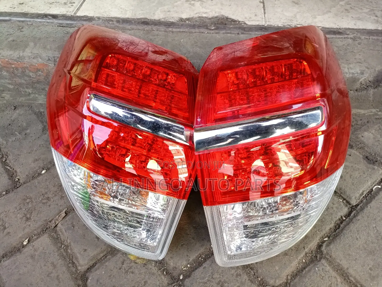Toyota Vanguard Taillight