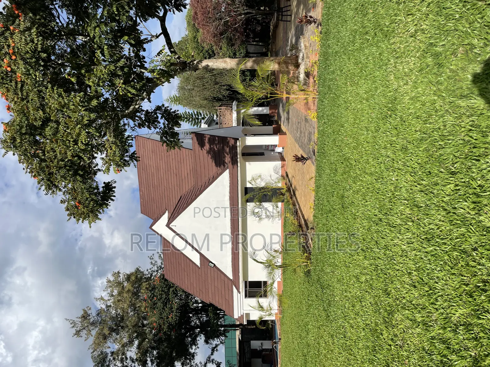 7bdrm Maisonette in Karen for rent