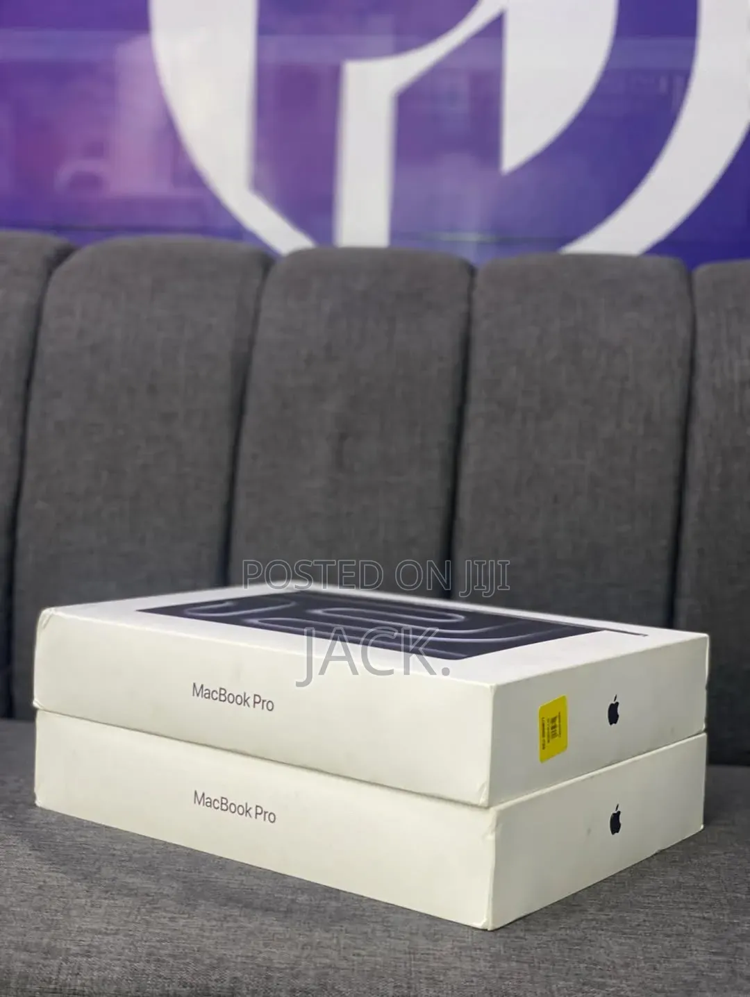 New Laptop Apple MacBook Pro 2025 M5 14-inch 16GB Apple M5 SSD 1T