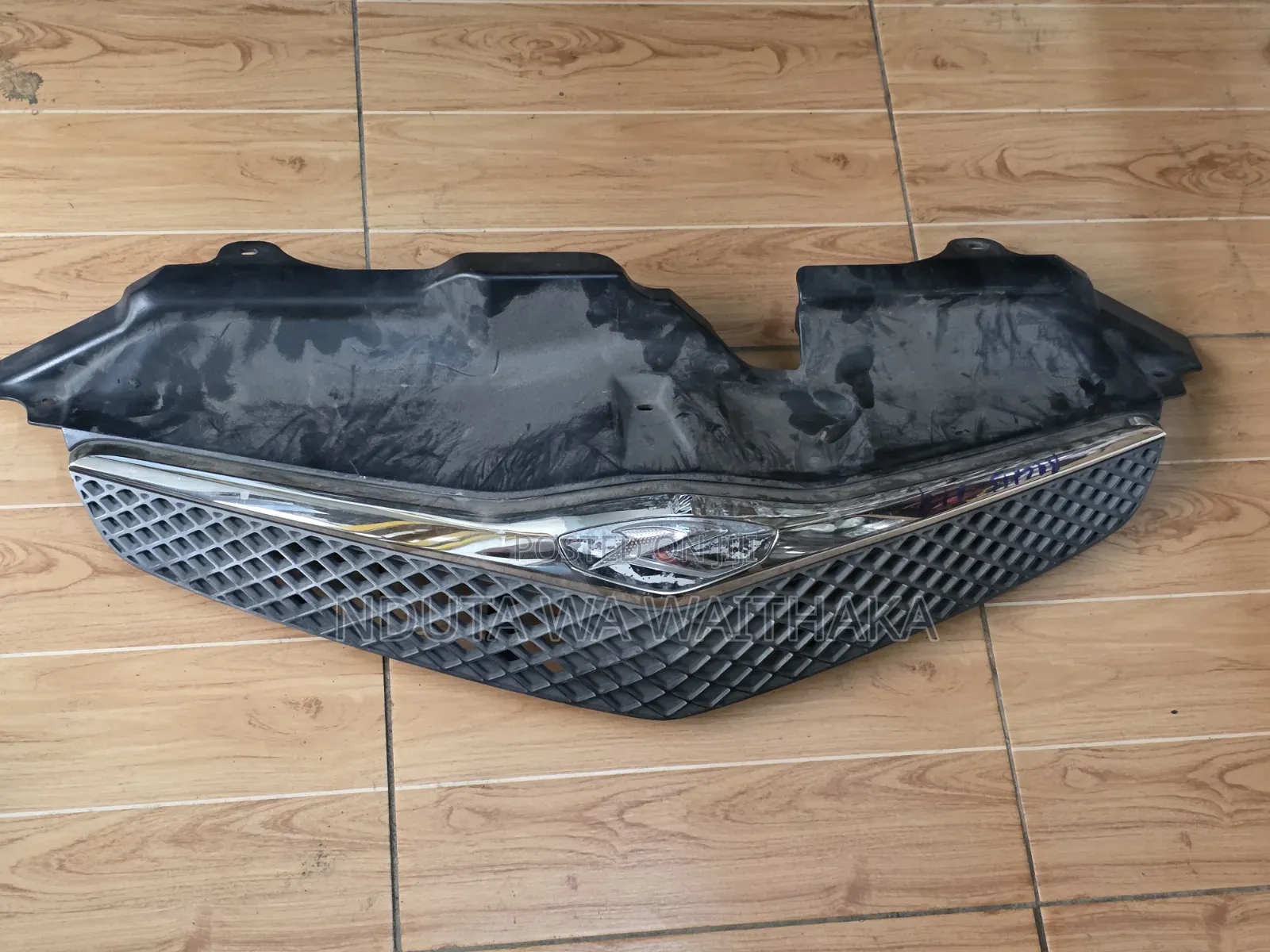 Front Grille Toyota Ractis 2010