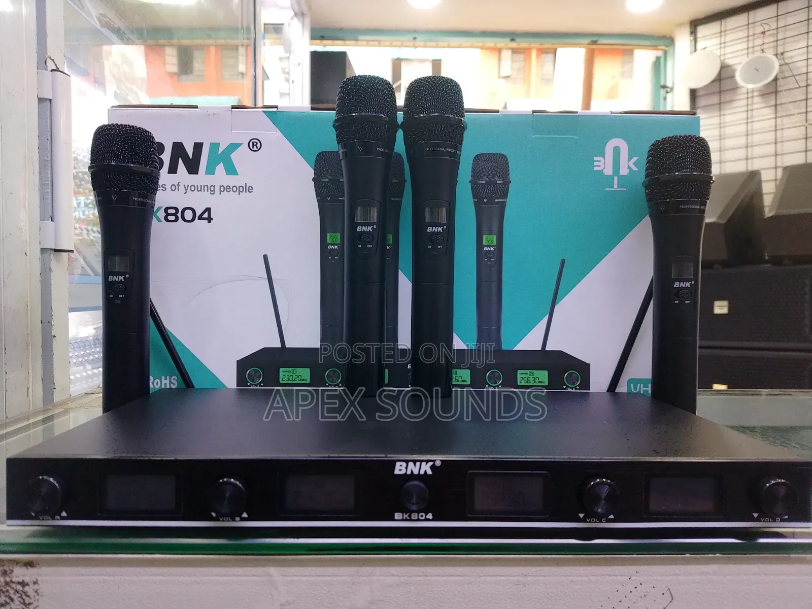 BNK Bk 804 4 in 1 Wireless Microphone