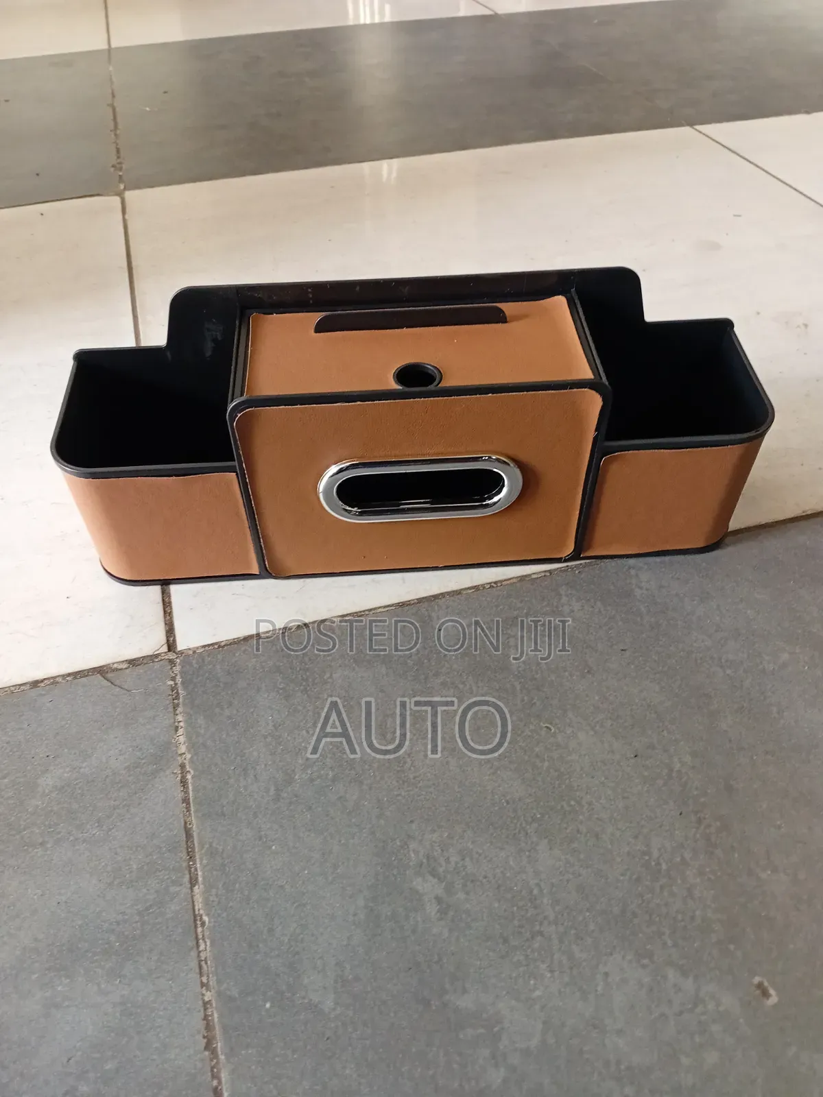 Luxury Car Organizer Console With Tissue Box Holder – Brown Design