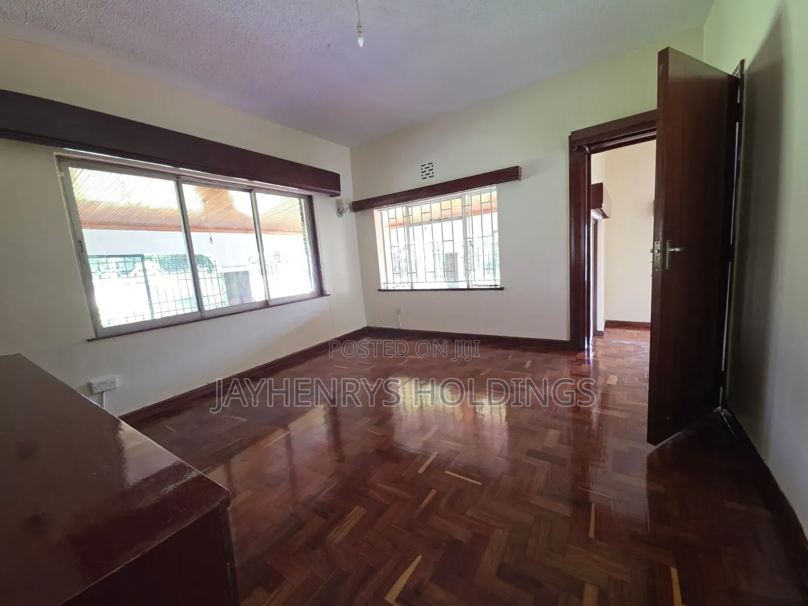 4bdrm House in Rosslyn for rent