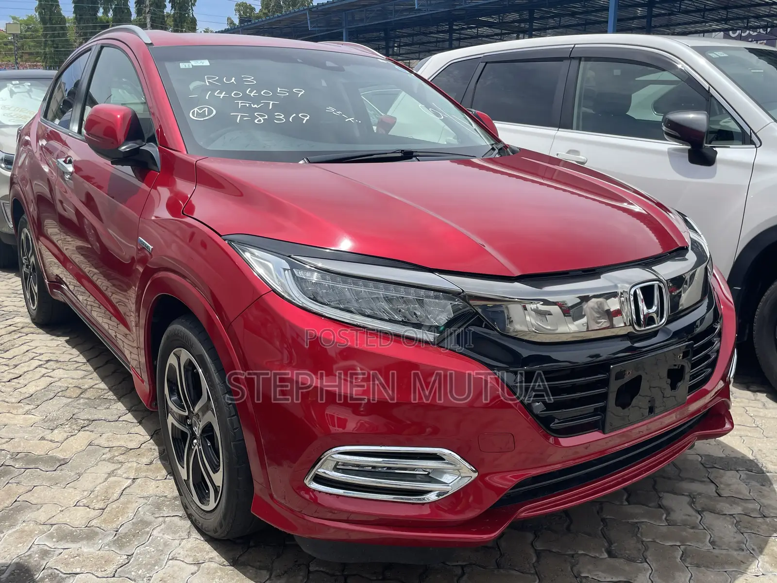 Honda Vezel 1.5 Hybrid 2WD 2020 Red