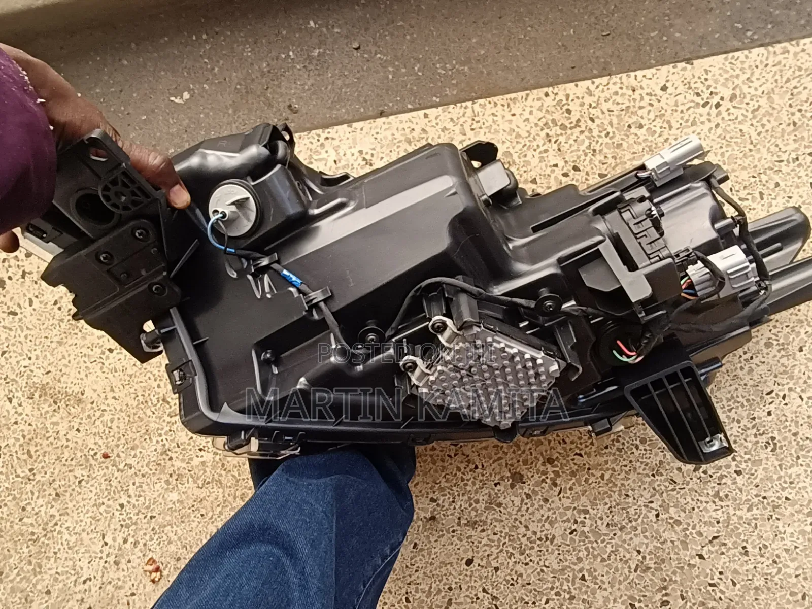 Headlight Mistrubishi Outlander Model 2020-2021
