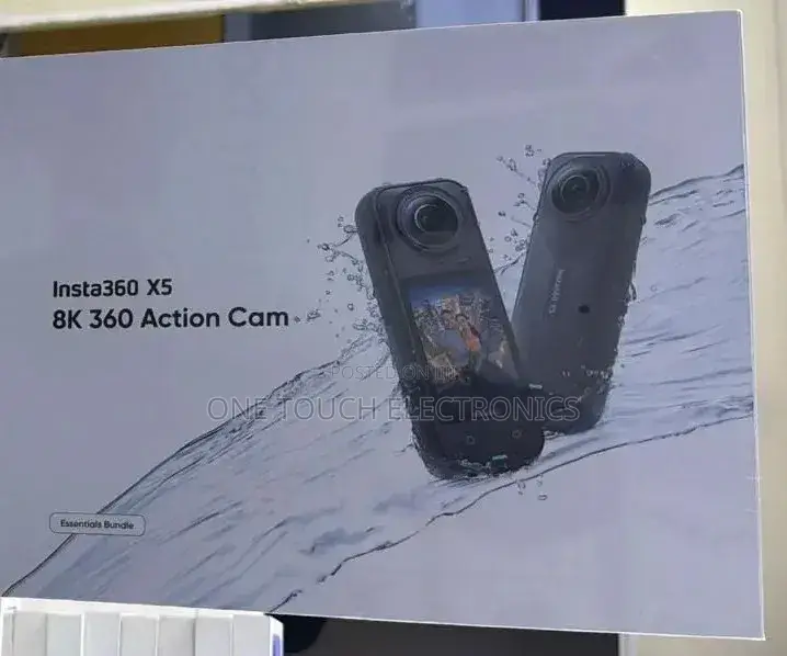 Insta360 X5 360° Essential Bundle