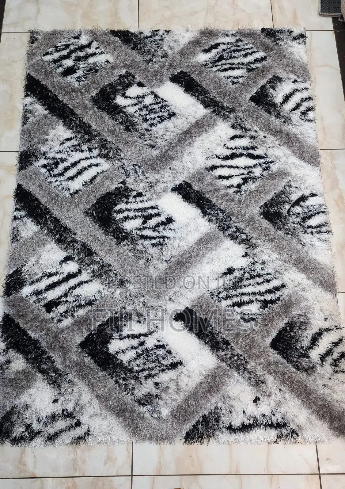 Shaggy Bedside Carpets - Size 4 by 6