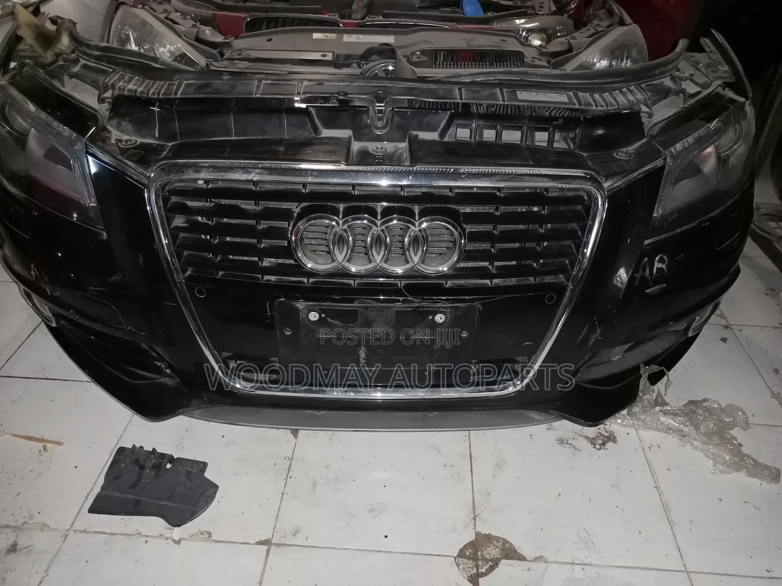 Audi A4 Nosecut 2012