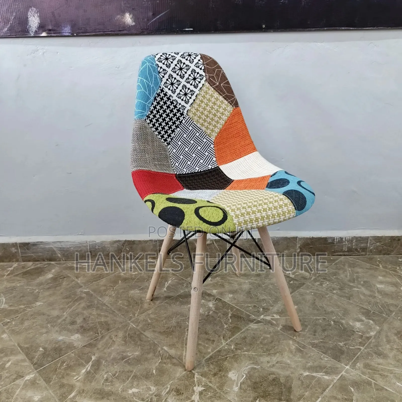Eames Office Seat – Lightweight Modern Office Seating
