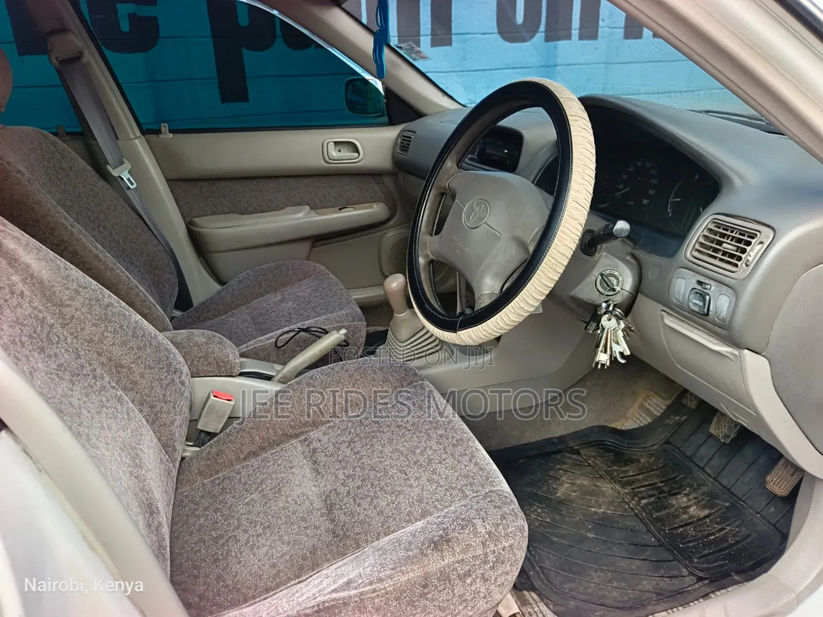 Toyota Corolla Sedan 1998 White