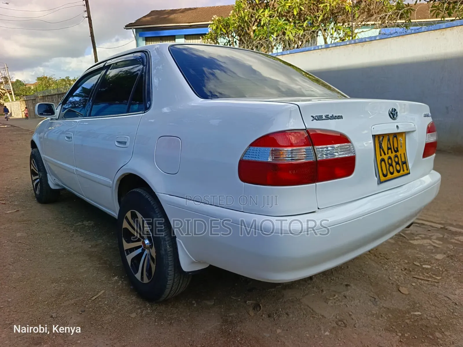 Toyota Corolla Sedan 1998 White