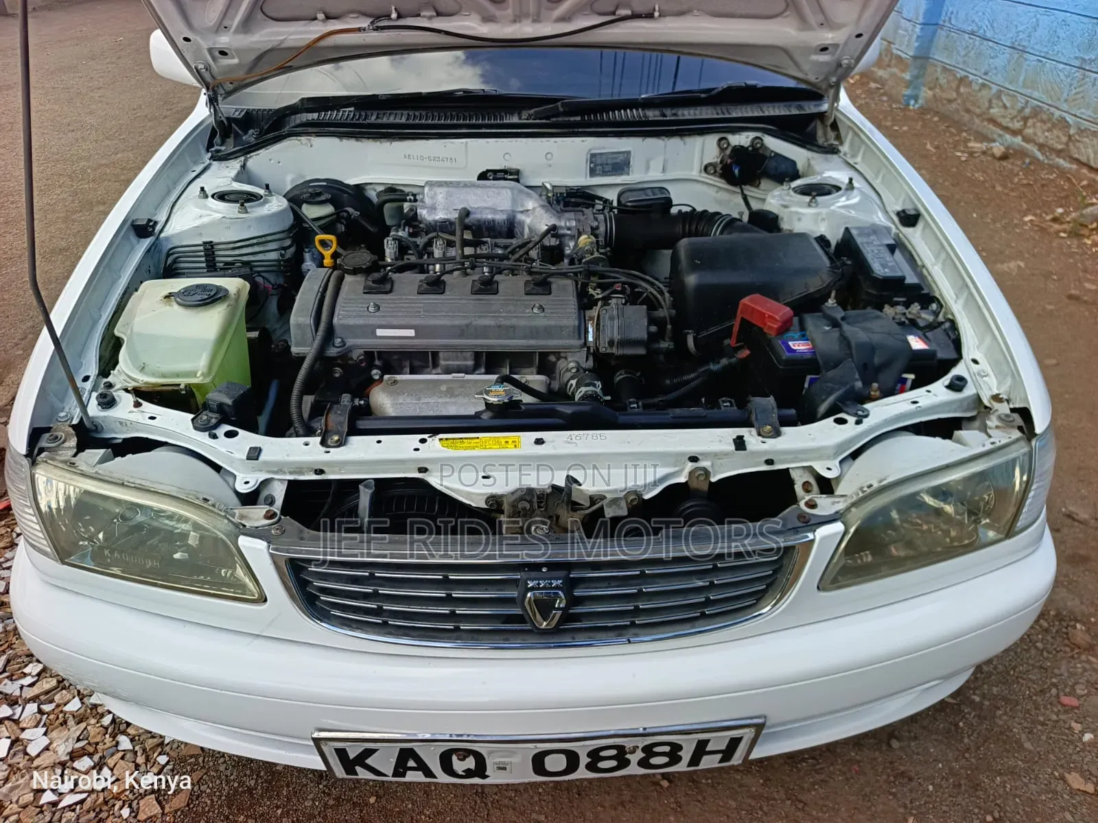 Toyota Corolla Sedan 1998 White